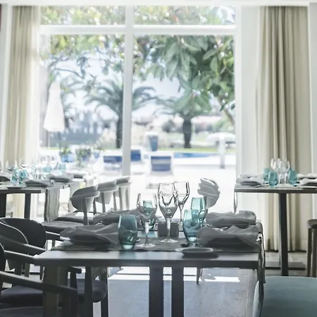 Mh Atlantico Hotell 4*