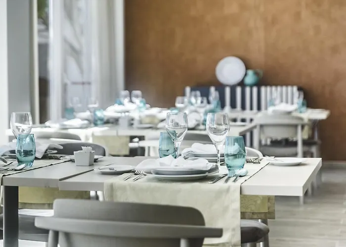 Mh Atlantico Отель